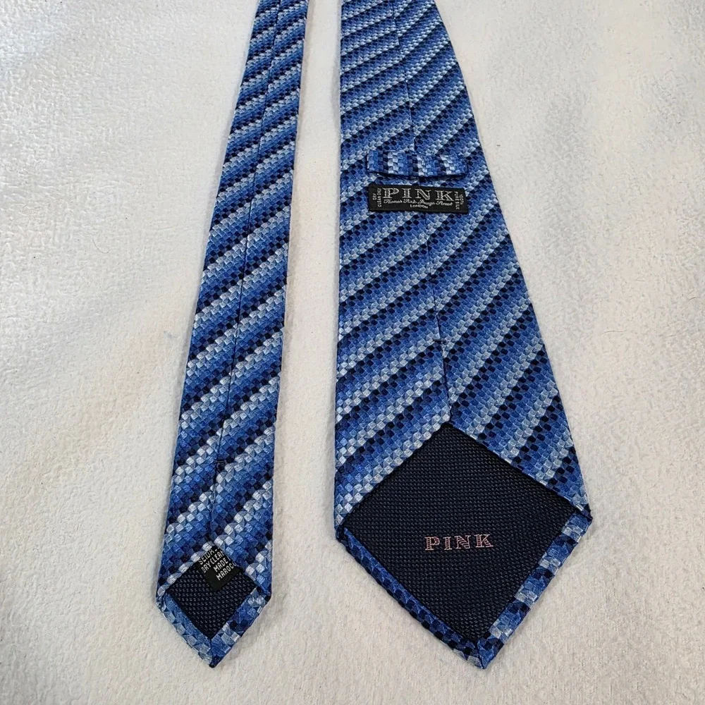 Thomas Pink London Blue Woven Geometric Silk Tie Made in Morocco Striped Mens
